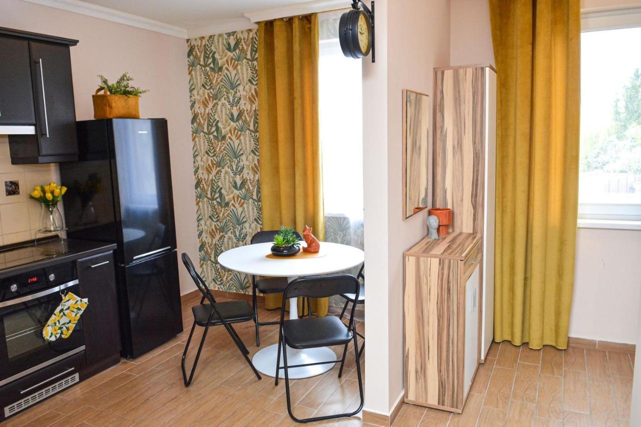 Unicum Apartman ไฮจ์ดุสโซบอสโล ภายนอก รูปภาพ
